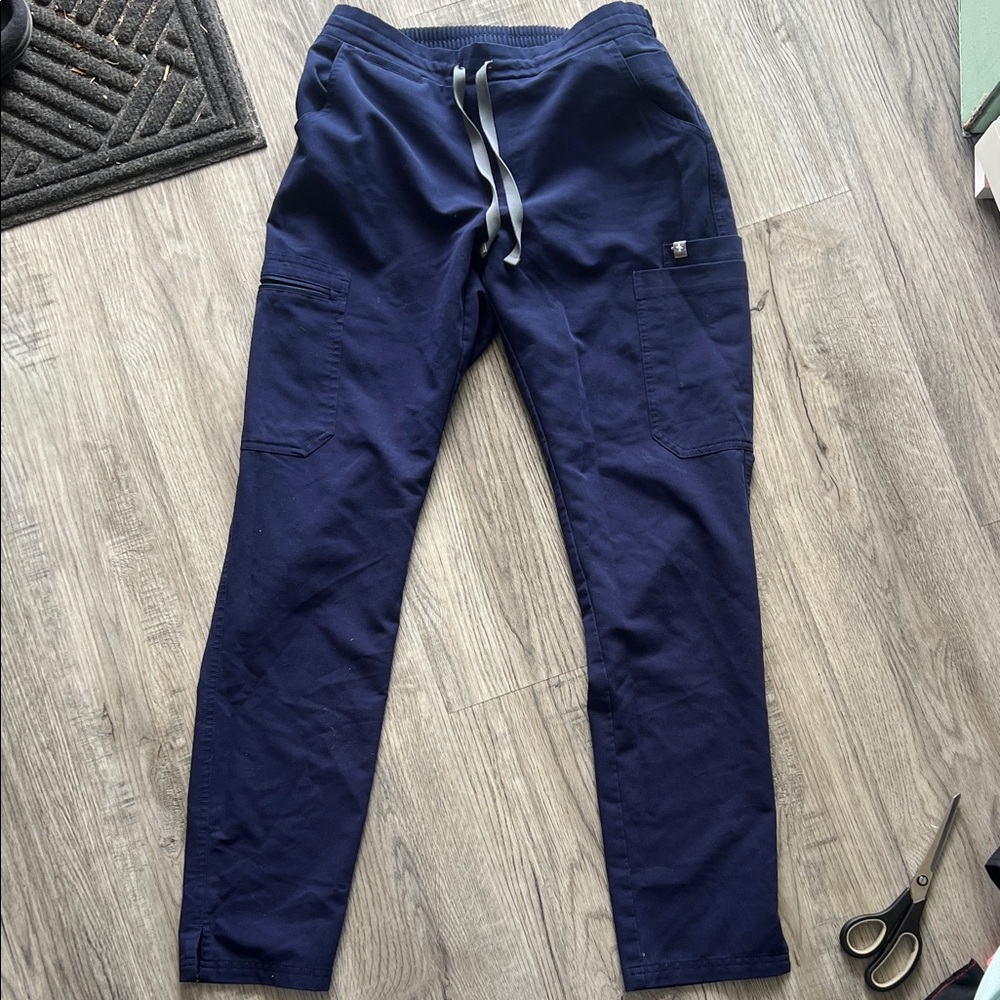 Fig straight leg navy pants